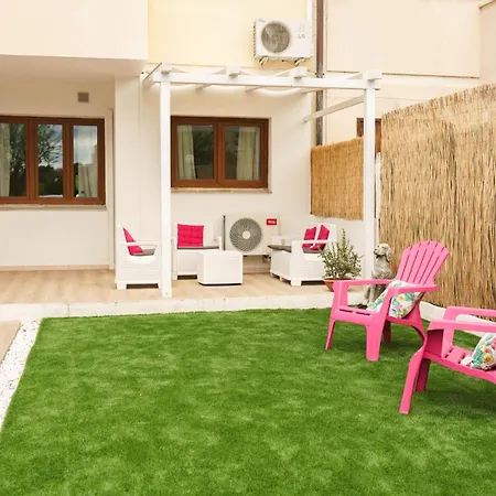 Holiday home Casa Rosy *